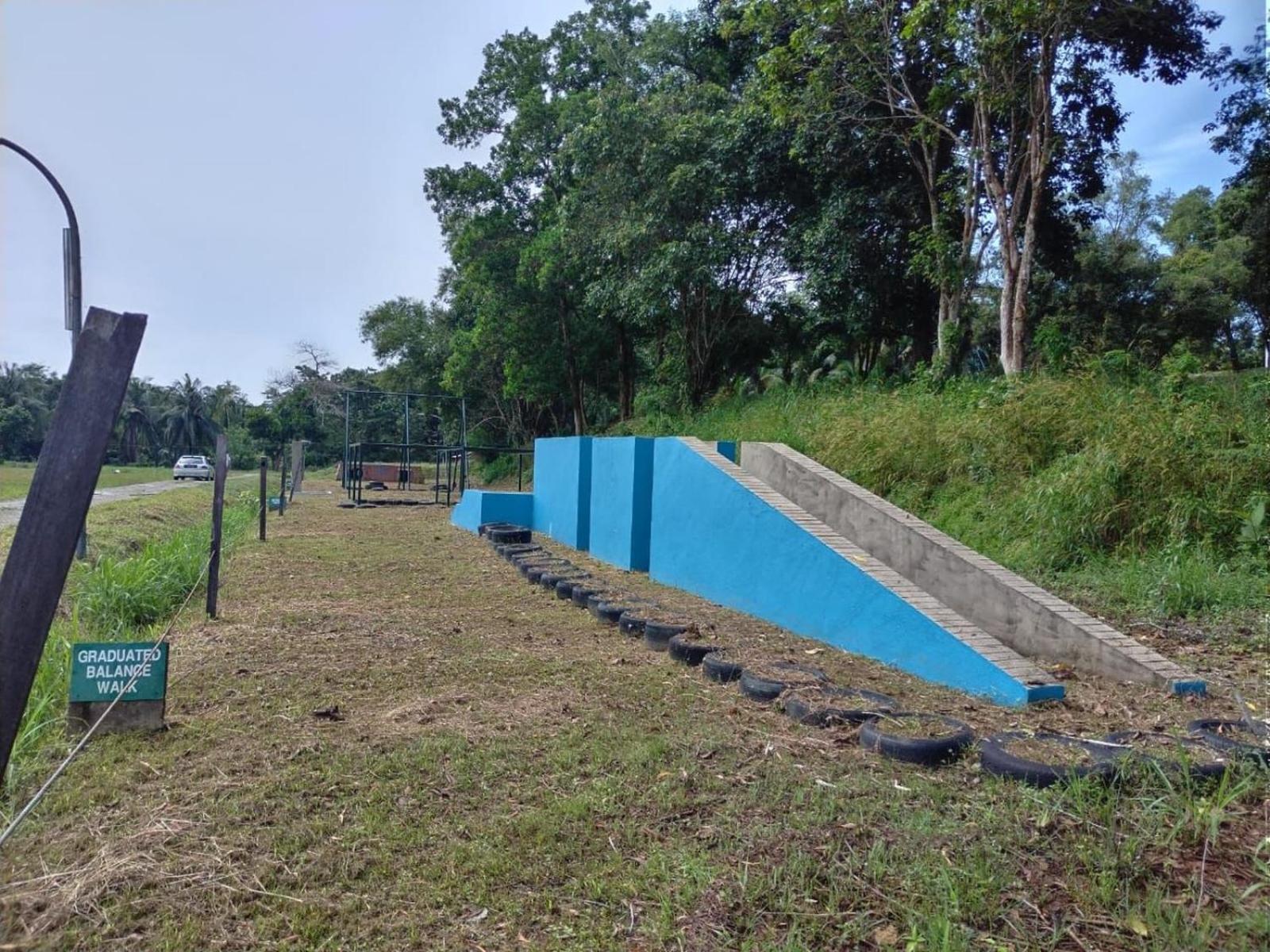 Putra Sentosa Retreat Camp, Sematan Hotell Eksteriør bilde