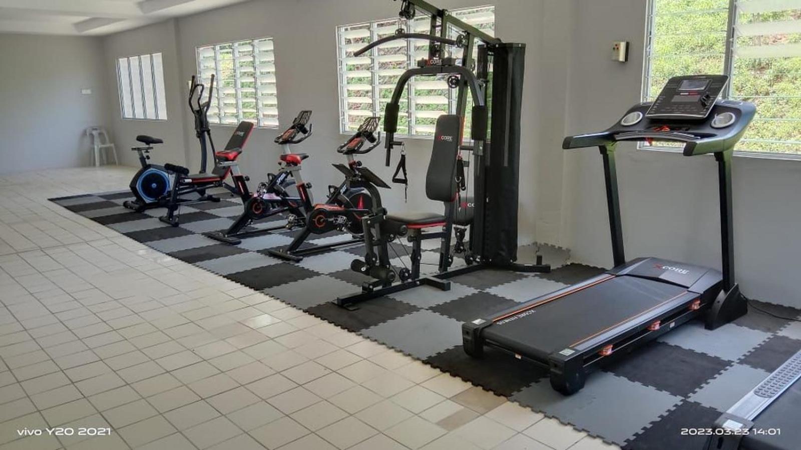 Putra Sentosa Retreat Camp, Sematan Hotell Eksteriør bilde